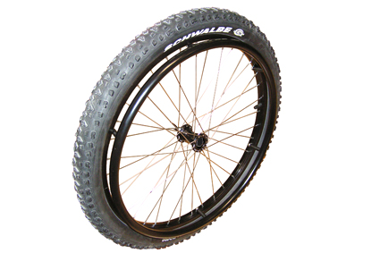 Off Road Sneeuw & Zand 24x2.10 (54-507) naaf Alu zwart, Kog 12mm, velg zwart, hoepel Alu zwart 6P luchtband Schwalbe Grof blok, zwart, maat 24 x 2.10 (54-507), 2-4 Bar, Puncture Proof, rvs spaken